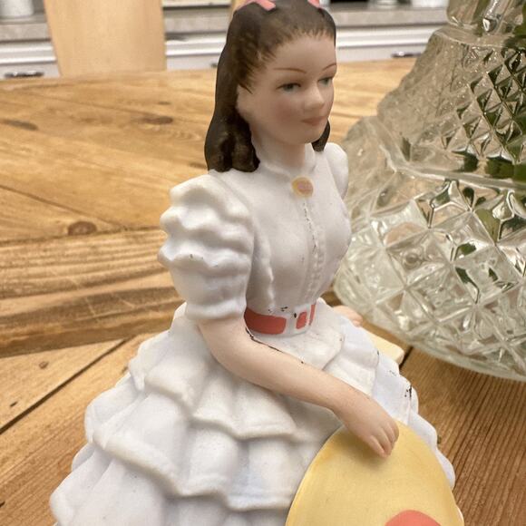 AVON PORCELAIN GONE WITH THE WIND SCARLETT O’HARA 1983 Vintage - Picture 12 of 13